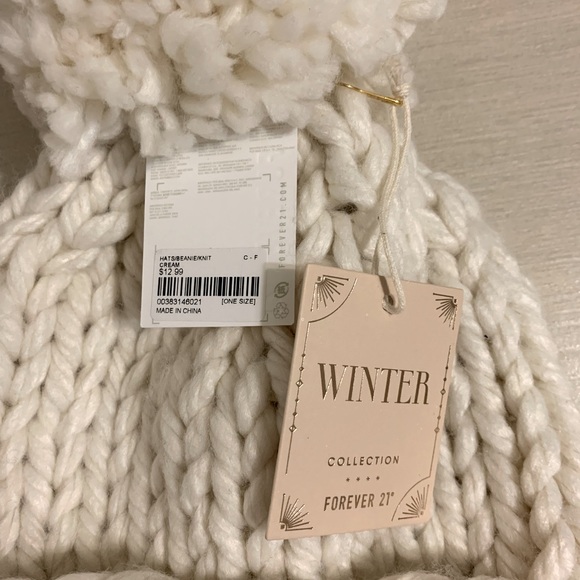 Forever 21 knit weave white hat - Picture 3 of 3